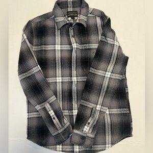 American Eagle Black and Gray Plaid Men's Shirt size S